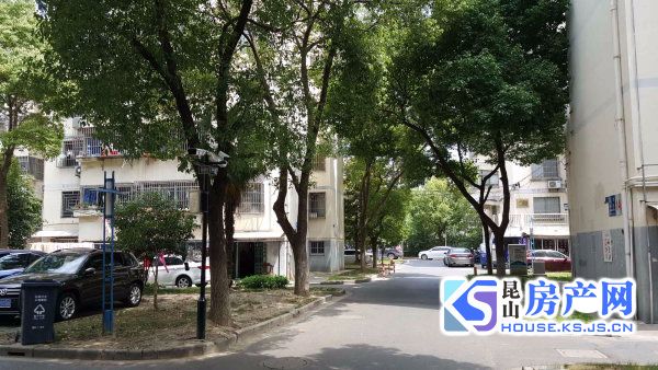 玉龙东村！2房！楼层好！户型周正！南北通透！采光透亮！适宜居住！看房方便！